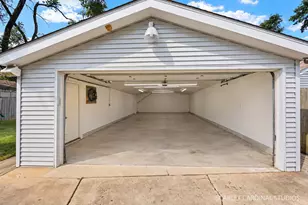 1691 Charles Dr, Glendale Heights, IL 60139 - Photo 16