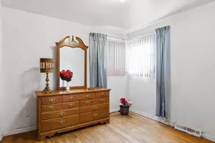 9911 S Lafayette Ave, Chicago, IL 60628 - Photo 8
