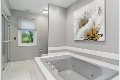 1310 Hidden Lake Drive, Buffalo Grove, IL 60089 - Photo 22