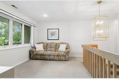 1310 Hidden Lake Drive, Buffalo Grove, IL 60089 - Photo 18