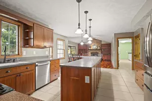 10230 Heatherridge Ln, Rockford, IL 61107 - Photo 4