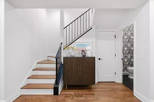 2049 N Dayton St, Chicago, IL 60614 - Photo 16