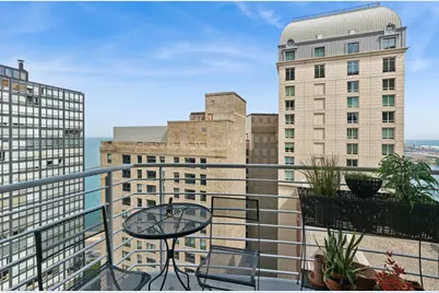 250 E Pearson Street #2206, Chicago, IL 60611 - Photo 20