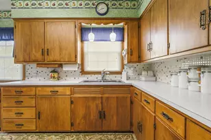 205 St Louis Ave, Rockford, IL 61104 - Photo 14