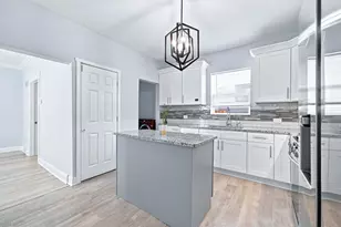 314 Willow Ave, Joliet, IL 60436 - Photo 6