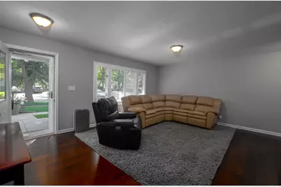 [Address not provided], Woodridge, IL 60517 - Photo 4