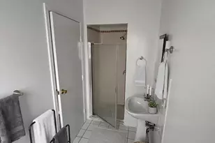 2525 N Ashland Ave, Chicago, IL 60614 - Photo 6