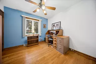 8231 W Berwyn Ave, Chicago, IL 60656 - Photo 16
