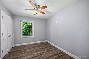 5N597 Weber Dr, Saint Charles, IL 60174 - Photo 18