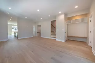 4945 W Berenice Ave, Chicago, IL 60641 - Photo 4