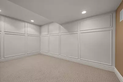 586 Spruce Avenue, Lake Forest, IL 60045 - Photo 38