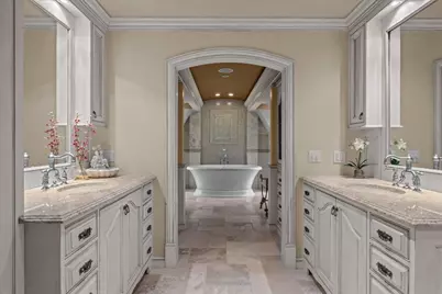 586 Spruce Avenue, Lake Forest, IL 60045 - Photo 24