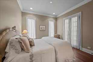 586 Spruce Ave, Lake Forest, IL 60045 - Photo 32