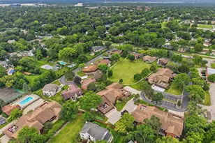 3105 Toulon Dr, Northbrook, IL 60062 - Photo 22