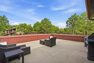 3105 Toulon Dr, Northbrook, IL 60062 - Photo 6