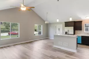 14541 S Palmer Ave, Posen, IL 60469 - Photo 2
