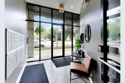 3028 W Roscoe Street #203, Chicago, IL 60618 - Photo 8