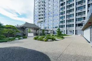 4250 N Marine Dr, Chicago, IL 60613 - Photo 14