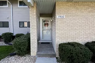 7900 164th Ct, Tinley Park, IL 60477 - Photo 4