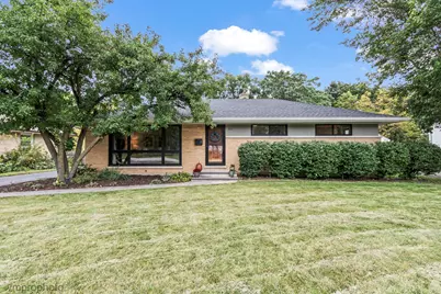 335 S Slusser Street, Grayslake, IL 60030 - Photo 2