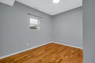 2610 W 38th St, Chicago, IL 60632 - Photo 12