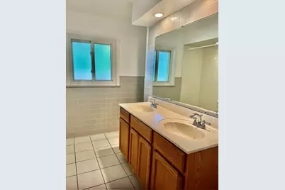 531 Pinecrest Lane, Wilmette, IL 60091 - Photo 10