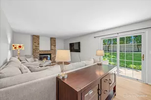 344 Yorkshire Dr, Mundelein, IL 60060 - Photo 12