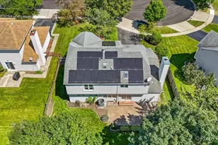 344 Yorkshire Dr, Mundelein, IL 60060 - Photo 32
