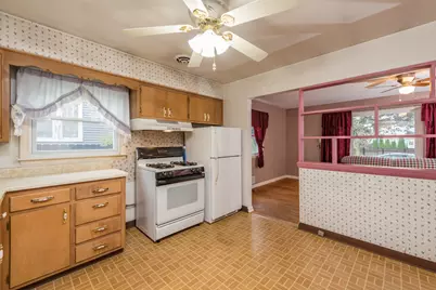 2314 Gideon Avenue, Zion, IL 60099 - Photo 8