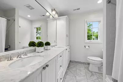579 Hill Terrace, Winnetka, IL 60093 - Photo 32