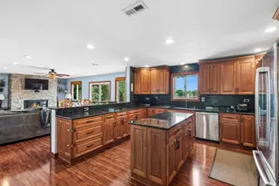 2202 Lakeshore Dr, Lindenhurst, IL 60046 - Photo 4