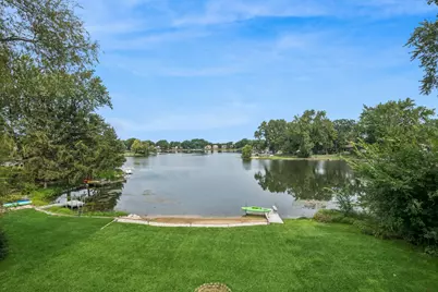 2202 Lake Shore Drive, Lindenhurst, IL 60046 - Photo 6