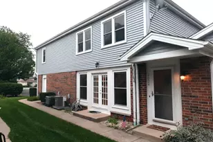 2024 N Old Hicks Rd, Palatine, IL 60074 - Photo 1