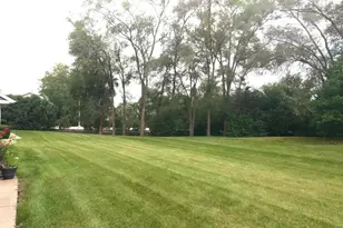 2024 N Old Hicks Rd, Palatine, IL 60074 - Photo 6