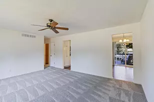 1401 Bird Ct, Normal, IL 61761 - Photo 4