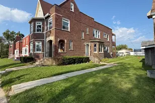 529 Emerald Ave, Chicago Heights, IL 60411 - Photo 2