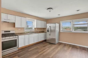 13148 S Escanaba Ave, Chicago, IL 60633 - Photo 18