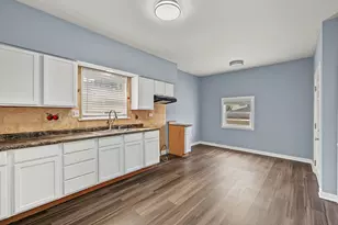13148 S Escanaba Ave, Chicago, IL 60633 - Photo 30