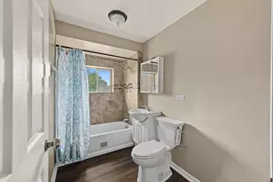 13148 S Escanaba Ave, Chicago, IL 60633 - Photo 22