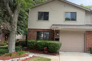 18559 Meadow Ln, Hazel Crest, IL 60429 - Photo 1