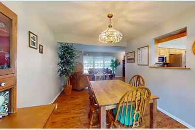315 E Reseda Parkway, Palatine, IL 60067 - Photo 6