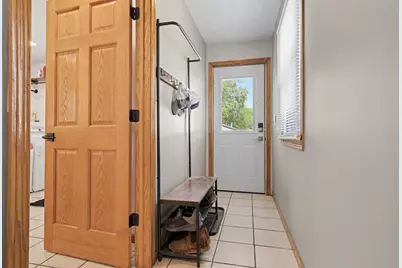 327 E John Street, Forrest, IL 61741 - Photo 8