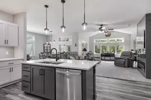 2 Briden Ln, Sycamore, IL 60178 - Photo 10
