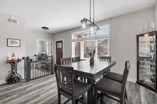 2 Briden Ln, Sycamore, IL 60178 - Photo 4