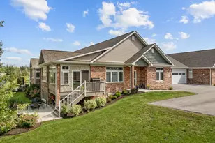 2 Briden Ln, Sycamore, IL 60178 - Photo 1