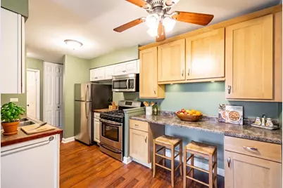 [Address not provided], Hoffman Estates, IL 60169 - Photo 4