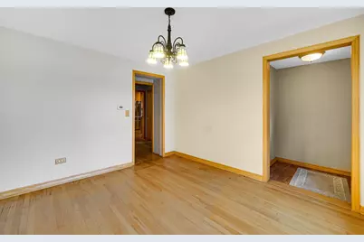 2642 N 72nd Court, Elmwood Park, IL 60707 - Photo 4