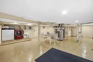 2642 N 72nd Ct, Elmwood Park, IL 60707 - Photo 18