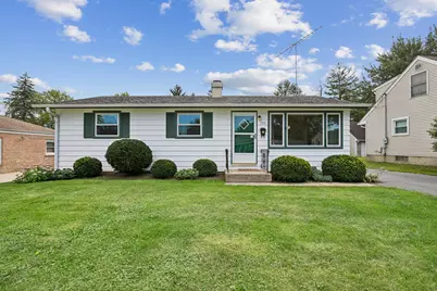 153 School Street, Grayslake, IL 60030 - Photo 1