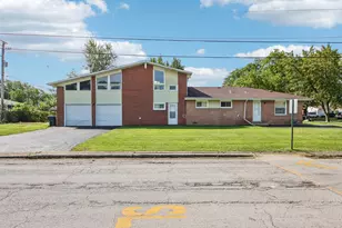 16207 Marshfield Ave, Markham, IL 60428 - Photo 2
